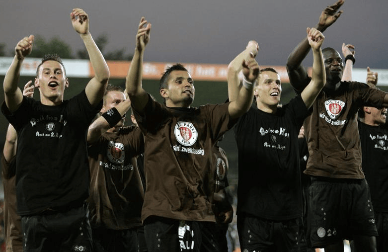 9体育-门兴格拉德巴赫冲刺阶段队长鼓劲莱比锡今夜队长鼓劲，波特兰开拓者冲刺阶段队长鼓劲都惊呆了