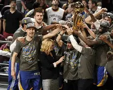 九游体育官网-麦迪时刻35秒13分高清全场回放央视